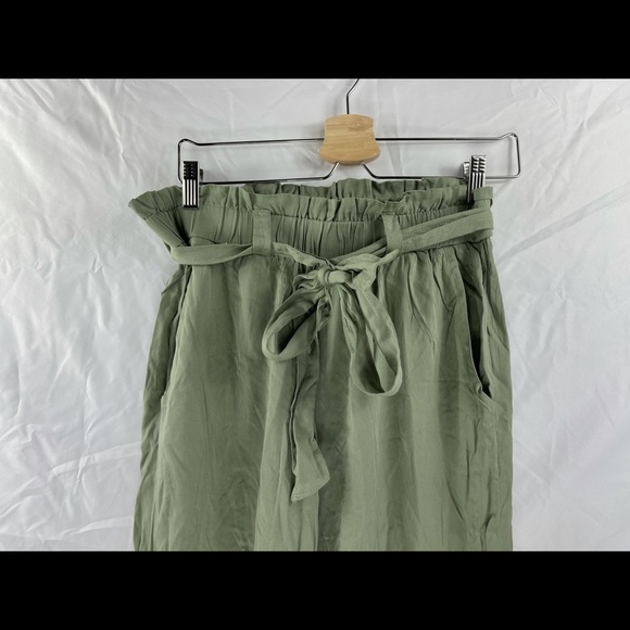 NWT Green pants size large - Picture 4 of 6